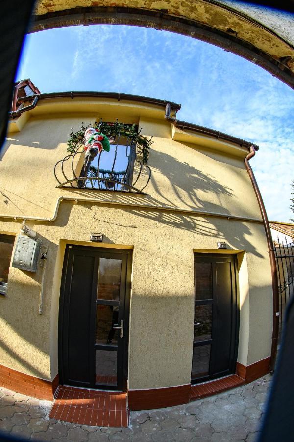 Ayana Central House Oradea Exterior foto